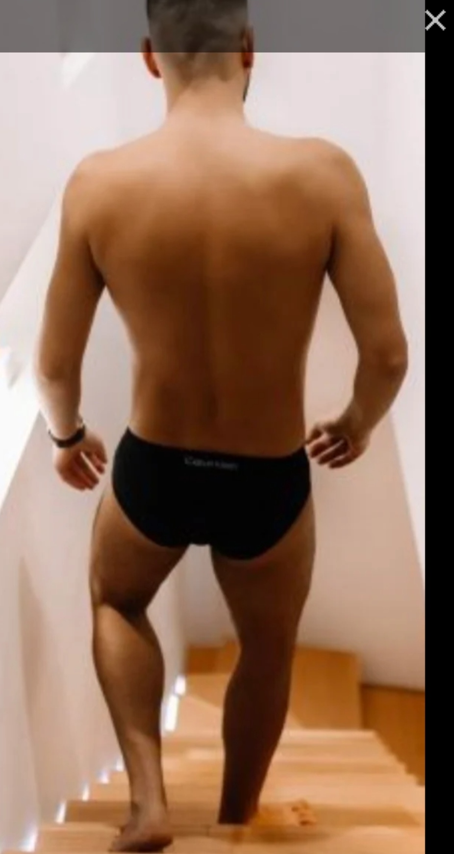 Pitești - Escorta Sexy - Bună sunt un băiat îngrijit și simpatic care îndeplinește fantezii și pofte doamnelor și domnișoarelor.  .  Pentru mai multe detalii va rog sa îmi trimiteți un mesaj pe WhatsApp