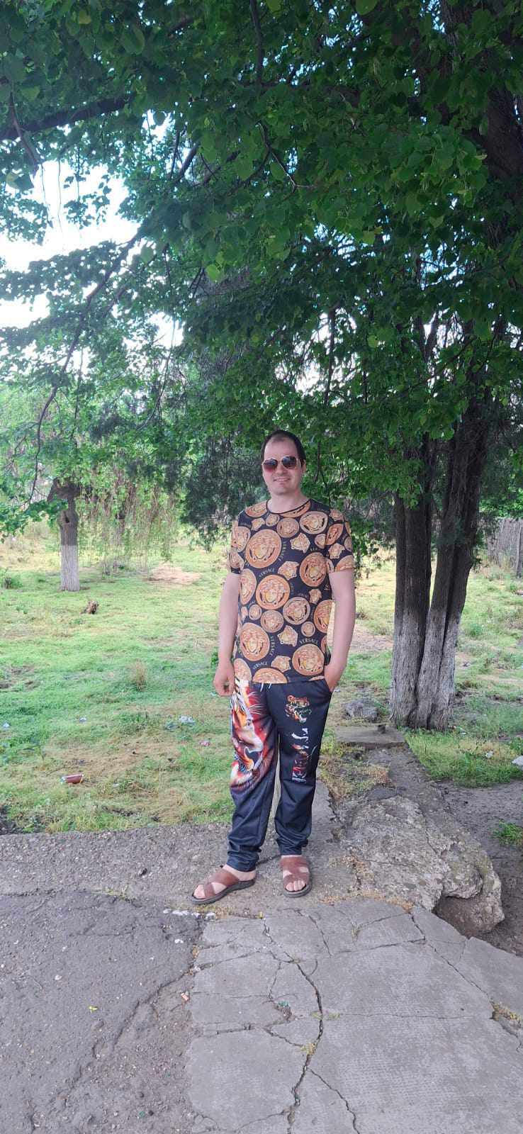 Escorta Sexy - Galați - Eu sunt Marian din Tudor Vladimirescu județul Galați îmi place foarte mult să cunosc persoane noi îmi place să o dau la supt cu tot cu sperma și când este culcată doar azi persoane cu care să mă întâlnesc cu adevărat eu sunt din Tudor Vladimirescu județul Galați nu am loc dar trebuie să luăm o cameră unde să o facem Galați - Escorta Sexy - Eu sunt Marian din Tudor Vladimirescu județul Galați îmi place foarte mult să cunosc persoane noi îmi place să o dau la supt cu tot cu sperma și când este culcată doar azi persoane cu care să mă întâlnesc cu adevărat eu sunt din Tudor Vladimirescu județul Galați nu am loc dar trebuie să luăm o cameră unde să o facem