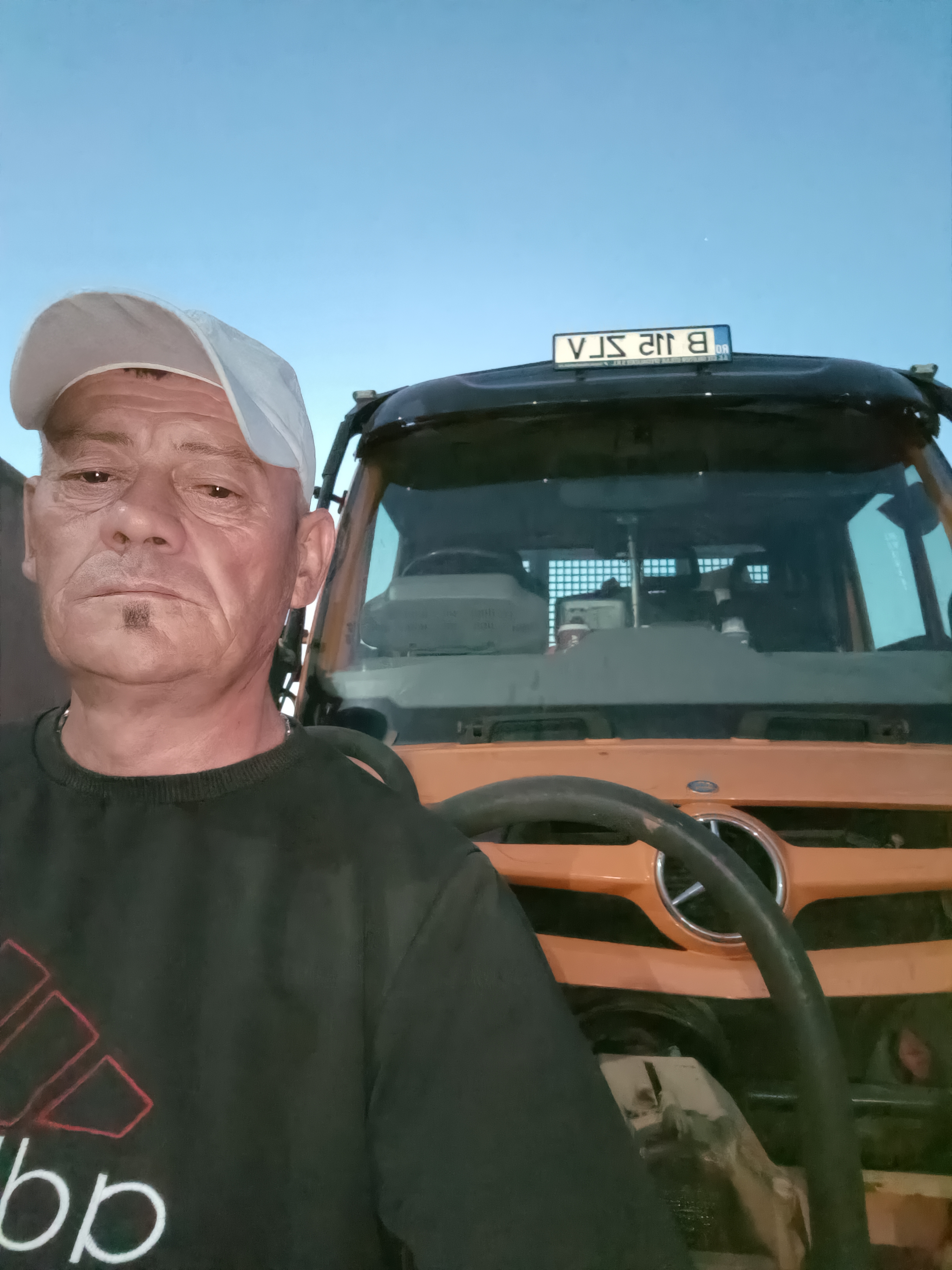 Escorta Oras: Bucuresti - Escorta Telefon: 0737668398 -  Servicii Escorta : Domn manierat căsătorit ofer plăceri intime doamnelor serioase orice preferă Escorta Oras: Bucuresti - Escorta Telefon: 0737668398 -  Servicii Escorta : Domn manierat căsătorit ofer plăceri intime doamnelor serioase orice preferă