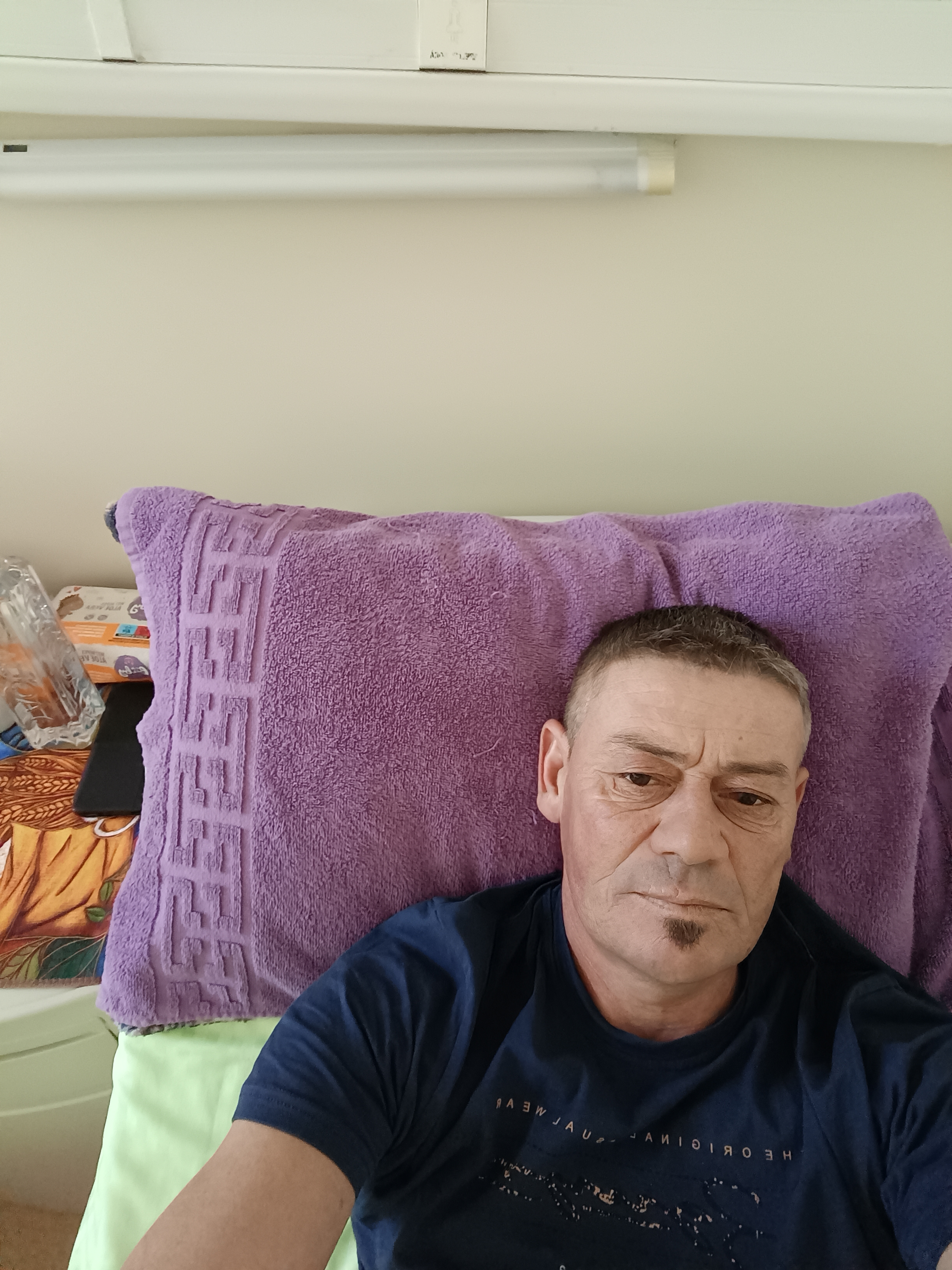 Escorta Sexy - Bucuresti - Domn manierat căsătorit ofer plăceri intime doamnelor serioase orice preferă Bucuresti - Escorta Sexy - Domn manierat căsătorit ofer plăceri intime doamnelor serioase orice preferă