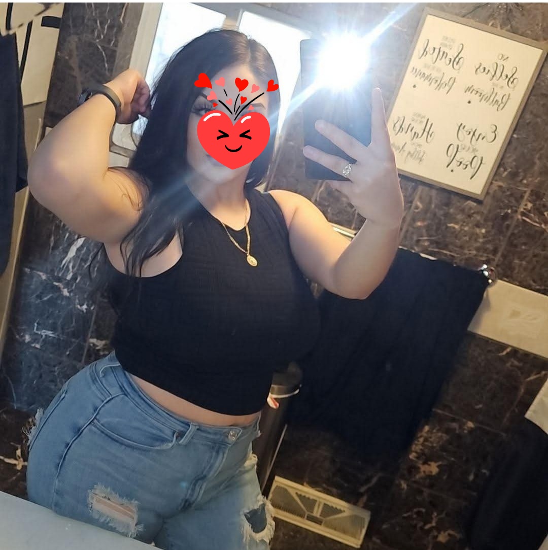 Escorta Sex - Escorta manierata am revenit.  Ofer companie si masaj terapeutic facut cu creme si uleiuri aromate domnilor manierati intr-o locatie discreta.  Locuri de parcare si ac.  Detalii la telefon.  - Telefon: 0741552756 