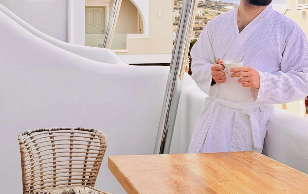 Bucuresti - Escorta Sexy - Salut m? adresez celor care î?i doresc clipe de neuitat, Pasiune , Extaz, Diverse fantezii , Masaj de relaxare , Sau erotic nu ezita s? m? contactezi la numarul de telefon afi?at!

Loca?ie de lux!


încep?torii sunt bineveni?i.  

î?i voi respecta orice cerin?? si barier? încât s? ai o experien?a cât mai pl?cut? ?i mai exact? de ceea ce cau?i.  

Ofer seriozitate , Discre?ie , Igien?.  
DISPONIBIL 24 7