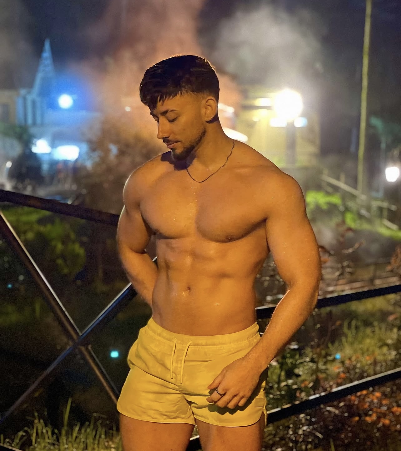 Escorta Oras: Bucuresti - Escorta Telefon: 0759615937 -  Servicii Escorta : Escorta senzuala iti pot oferi companie, masaj de relaxare, intr-o ambianta placuta, clipe linistite la domiciliul meu sau al tau.  Astept domni seriosi si manierati.  Detalii la telefon