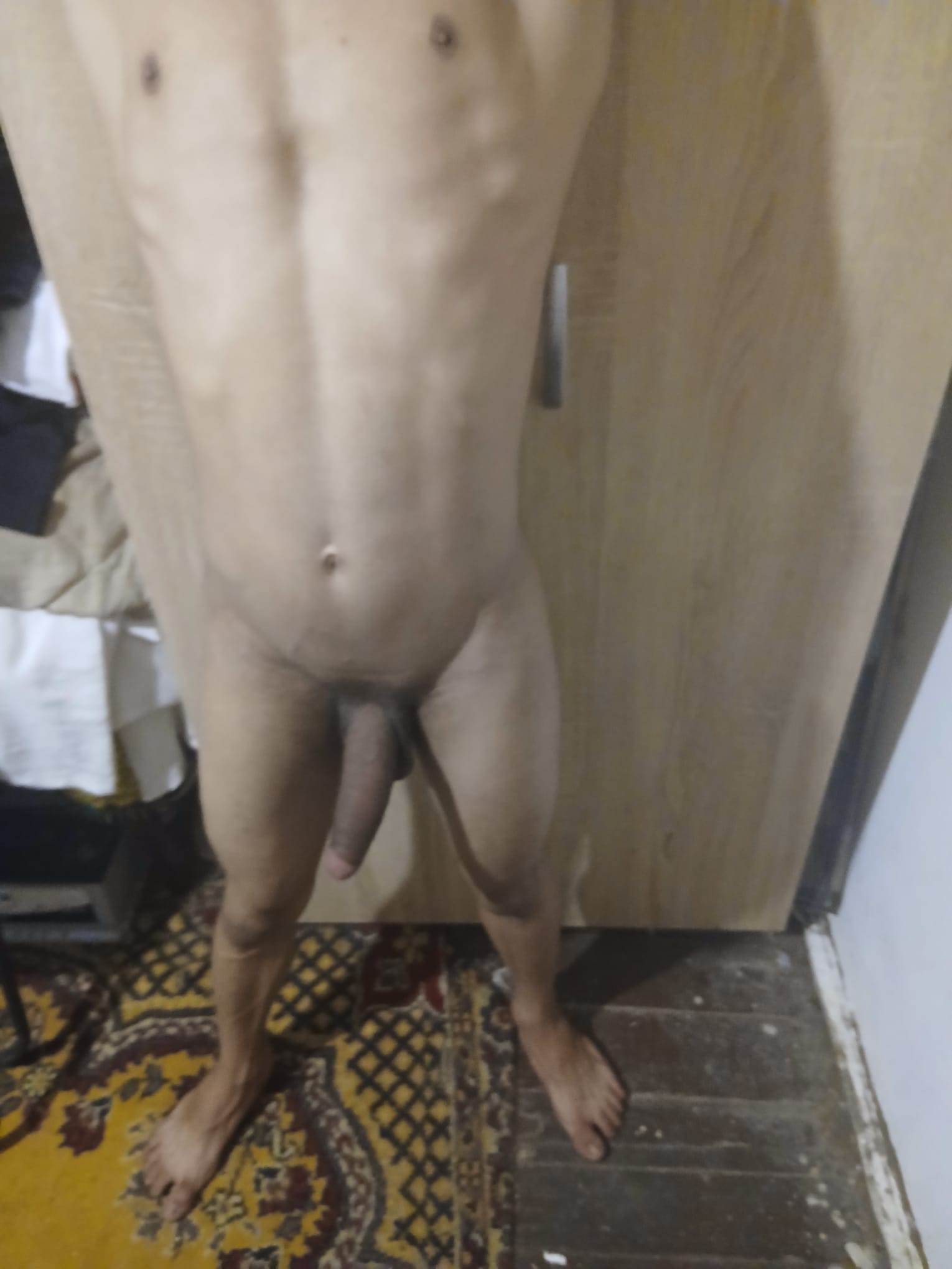 Bucuresti - Escorta Sexy - Escort tanar 19 ani, ofer cele mai bune servici de conpanie si masaj de relaxare domnilor manierati.  Ofer si cer seriozitate si discretie maxima.  Nu raspund la privat.  Nu o fac gratis.  Pentru mai multe detali apeleaza-ma.  Poze reale