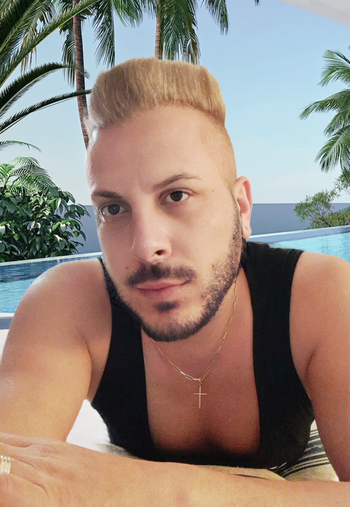 Bucuresti - Escorta Sexy - : GOLD VIP cu experienta in domeniu ofer clipe de tandrete ca parte activa si verstil domnilor dornici ce experiente noi cu un barbat cu experienta ce-ti poate pune la dispozitie clipe unice relax.  Disponibil mai mult in timul zile, programarea se face cu o ora inainte, nu raspund la mesaje