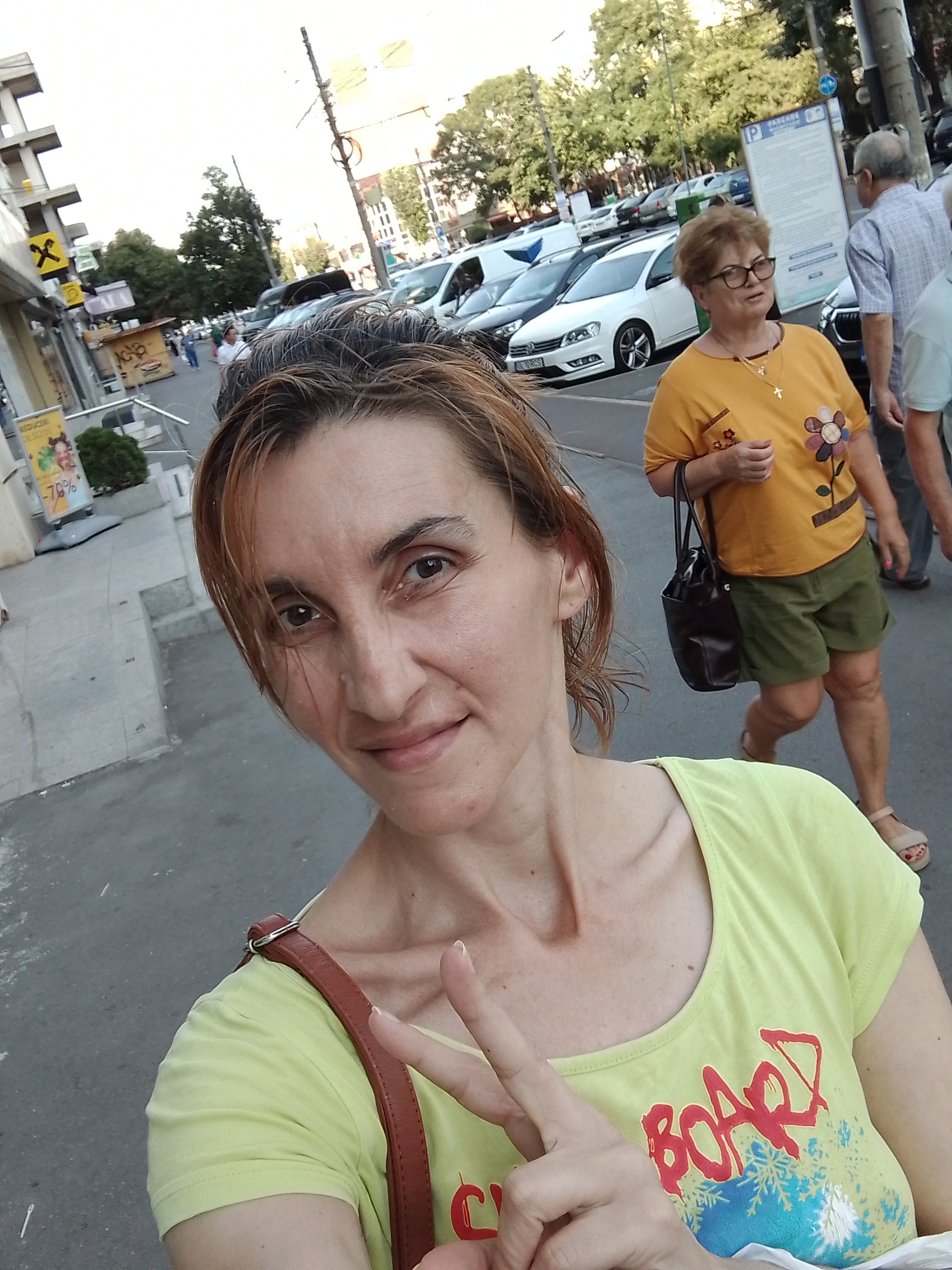 Escorta Sex - Pt mai multe detalii contactează mă folosesc și WhatsApp poza reală Galați ofer companie domnilor manierati higiena discreție și seriozitate.  Poza 100% reală.  Galați.  Preț accesibil.  - Telefon: 0746688934 